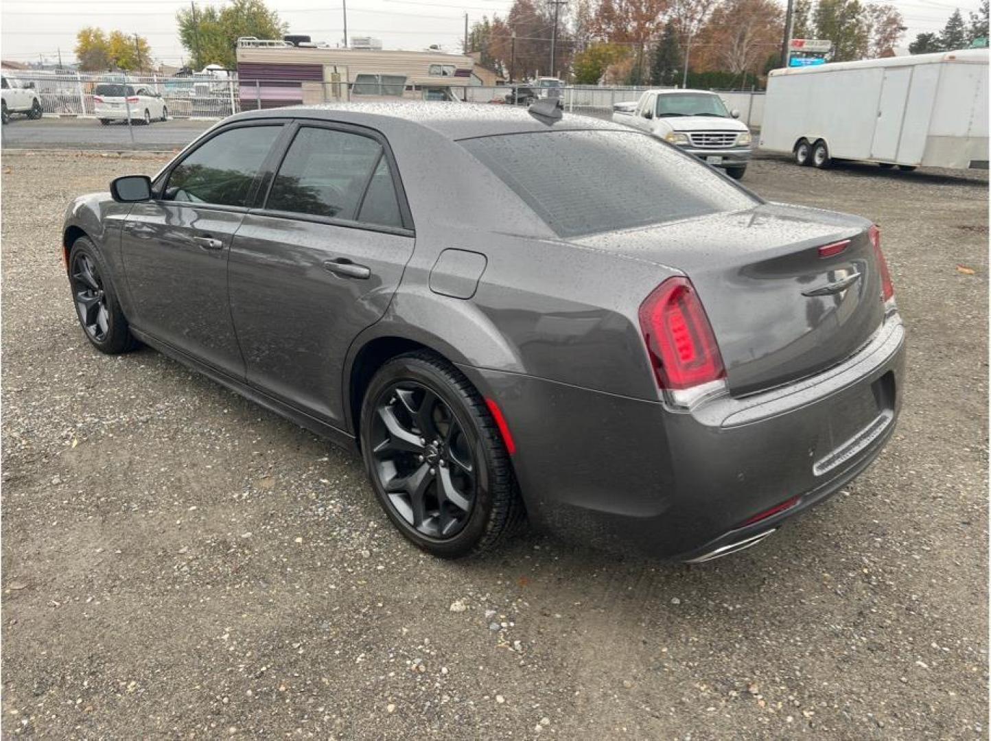 2022 Gray /No Color Chrysler 300 (2C3CCADG0NH) with an V6, 3.6 Liter engine, Automatic, 8-Spd transmission, located at 607 W Columbia Drive, Kennewick, WA, 99336, (509) 987-1069, 46.216743, -119.126404 - Photo#6