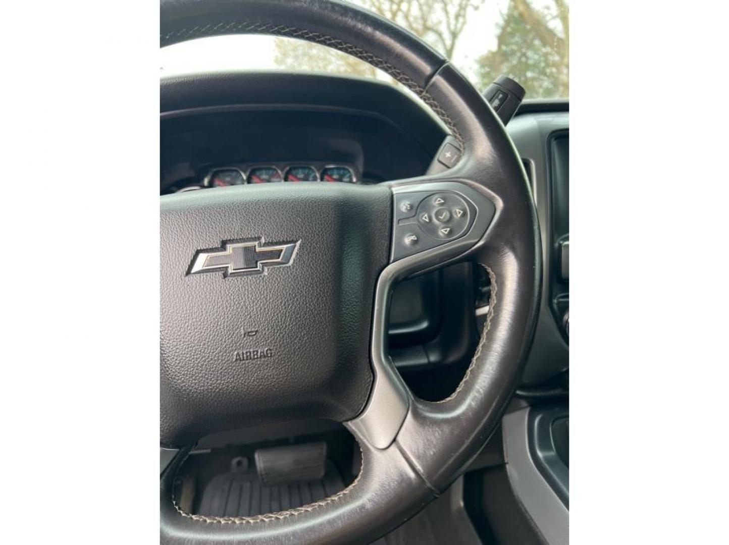 2014 White /No Color Chevrolet Silverado 1500 Crew Cab (3GCUKREC9EG) with an V8 EcoTec3 Flex Fuel 5.3L engine, Auto, 6-Spd HD Overdrive transmission, located at 607 W Columbia Drive, Kennewick, WA, 99336, (509) 987-1069, 46.216743, -119.126404 - Photo#14