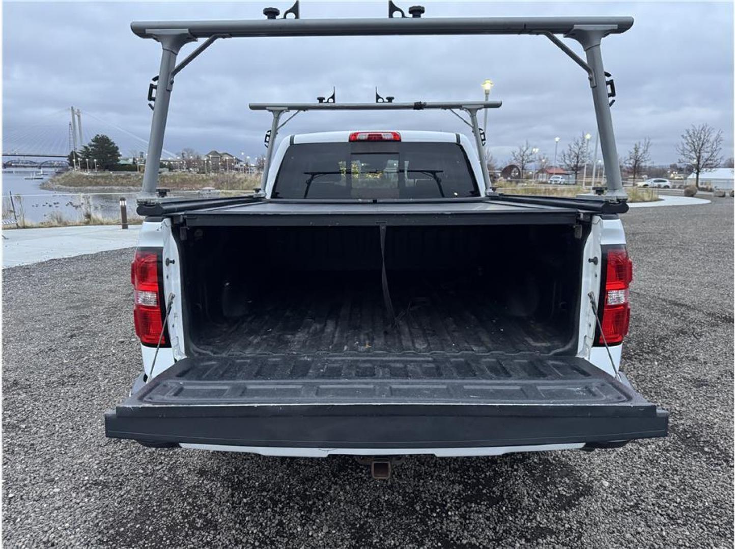 2014 White /No Color GMC Sierra 1500 Crew Cab (3GTU2WEJ8EG) with an V8 EcoTec3 Flex Fuel 6.2L engine, Auto, 6-Spd HD Overdrive transmission, located at 607 W Columbia Drive, Kennewick, WA, 99336, (509) 987-1069, 46.216743, -119.126404 - Photo#13