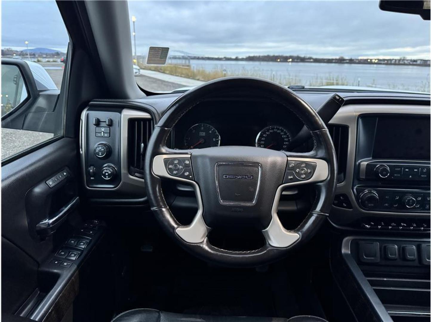 2014 White /No Color GMC Sierra 1500 Crew Cab (3GTU2WEJ8EG) with an V8 EcoTec3 Flex Fuel 6.2L engine, Auto, 6-Spd HD Overdrive transmission, located at 607 W Columbia Drive, Kennewick, WA, 99336, (509) 987-1069, 46.216743, -119.126404 - Photo#4