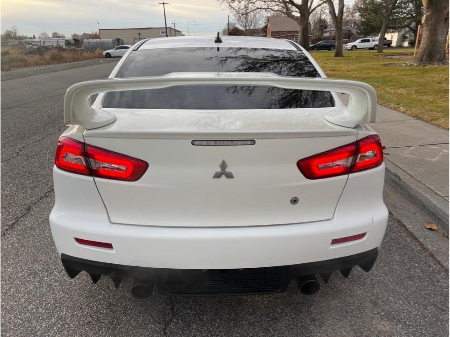 2013 White /No Color Mitsubishi Lancer (JA32W5FV0DU) with an 4-Cyl, Turbo, 2.0 Liter engine, Auto, 6-Spd Sportronic transmission, located at 607 W Columbia Drive, Kennewick, WA, 99336, (509) 987-1069, 46.216743, -119.126404 - Photo#5