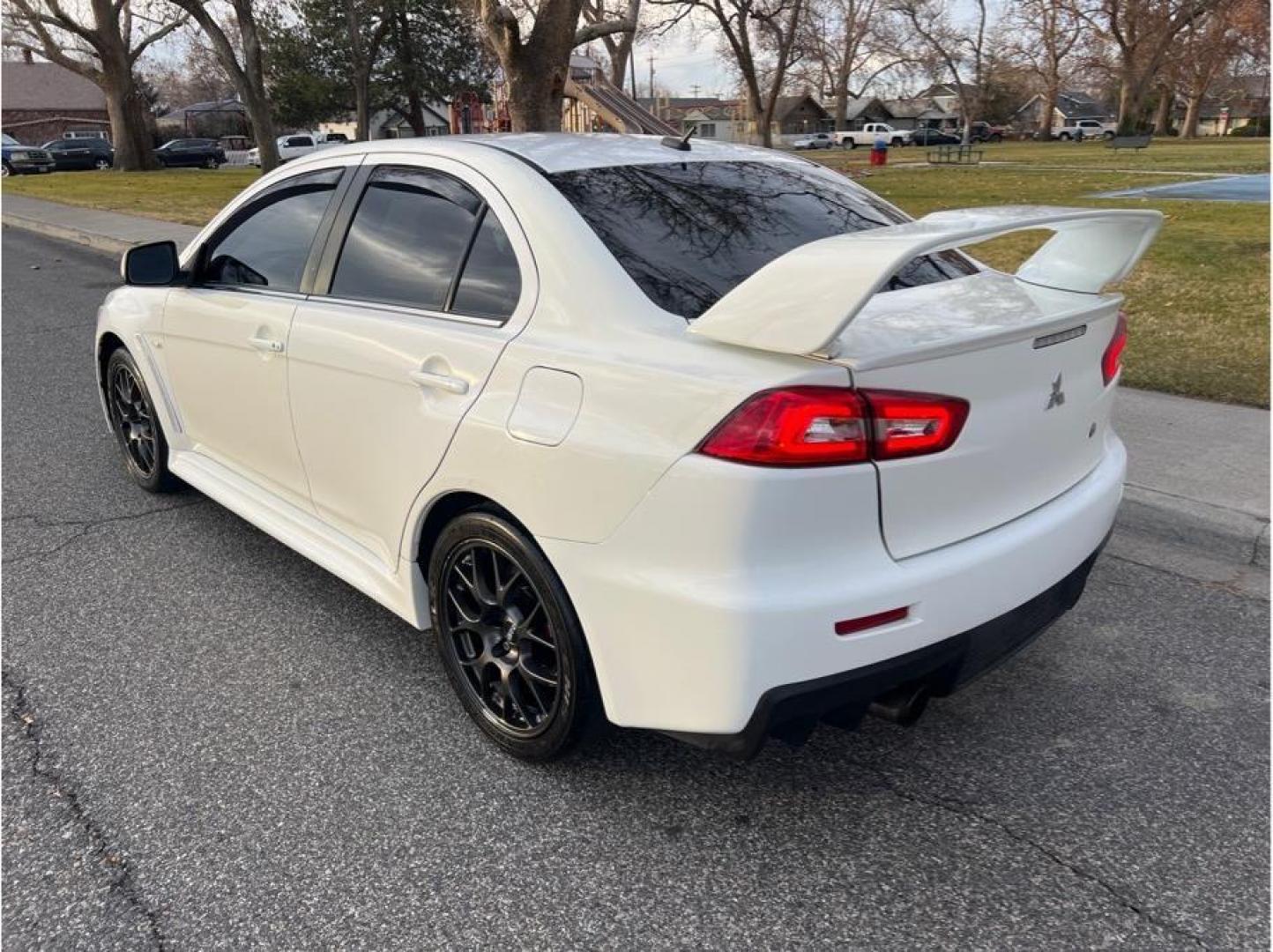 2013 White /No Color Mitsubishi Lancer (JA32W5FV0DU) with an 4-Cyl, Turbo, 2.0 Liter engine, Auto, 6-Spd Sportronic transmission, located at 607 W Columbia Drive, Kennewick, WA, 99336, (509) 987-1069, 46.216743, -119.126404 - Photo#6