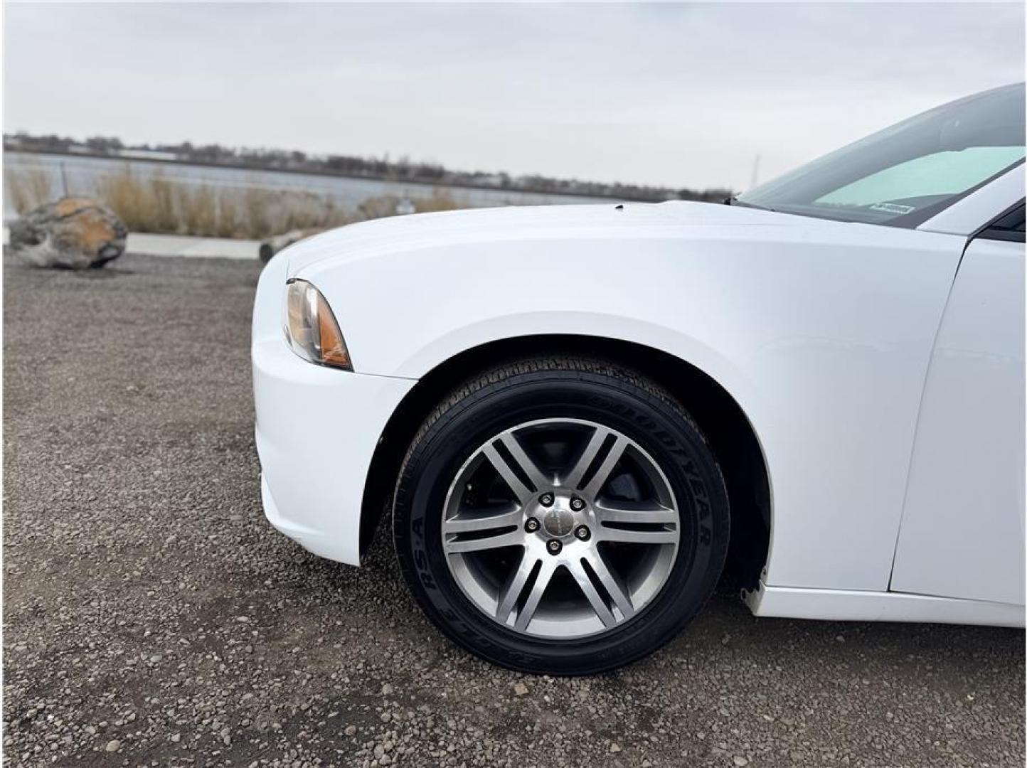 2014 White /No Color Dodge Charger (2C3CDXHG9EH) with an V6, 3.6 Liter engine, Automatic, 8-Spd transmission, located at 607 W Columbia Drive, Kennewick, WA, 99336, (509) 987-1069, 46.216743, -119.126404 - Photo#15