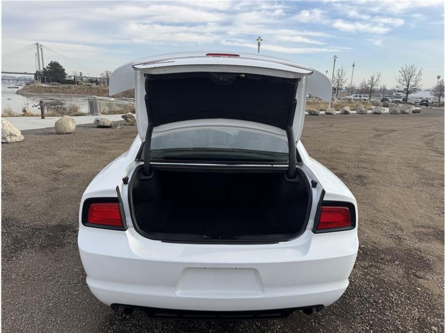 2013 White /No Color Dodge Charger (2C3CDXBG1DH) with an V6, 3.6 Liter engine, Automatic, 5-Spd transmission, located at 607 W Columbia Drive, Kennewick, WA, 99336, (509) 987-1069, 46.216743, -119.126404 - Photo#12