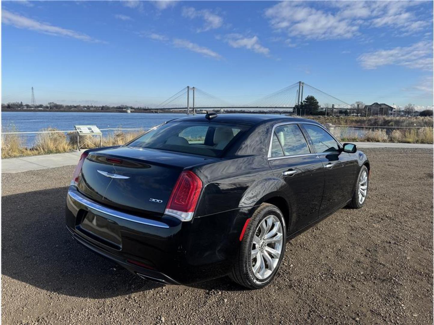 2018 Black /No Color Chrysler 300 (2C3CCAEG1JH) with an V6, 3.6 Liter engine, Automatic, 8-Spd transmission, located at 607 W Columbia Drive, Kennewick, WA, 99336, (509) 987-1069, 46.216743, -119.126404 - Photo#10