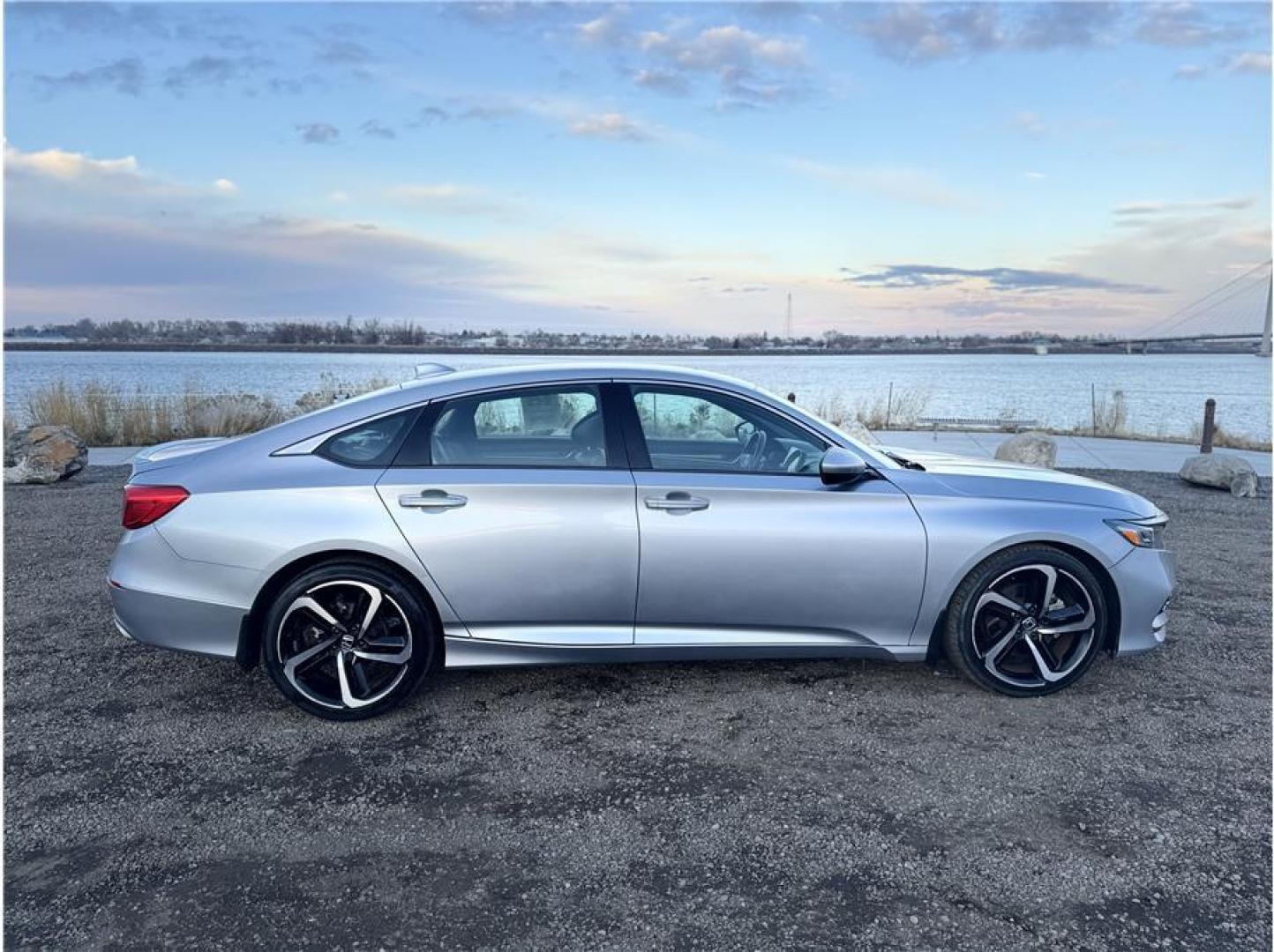 2018 Gray /No Color Honda Accord (1HGCV1F32JA) with an 4-Cyl, i-VTEC, Turbo, 1.5 Liter engine, Auto, CVT w/Sport Mode transmission, located at 607 W Columbia Drive, Kennewick, WA, 99336, (509) 987-1069, 46.216743, -119.126404 - Photo#9