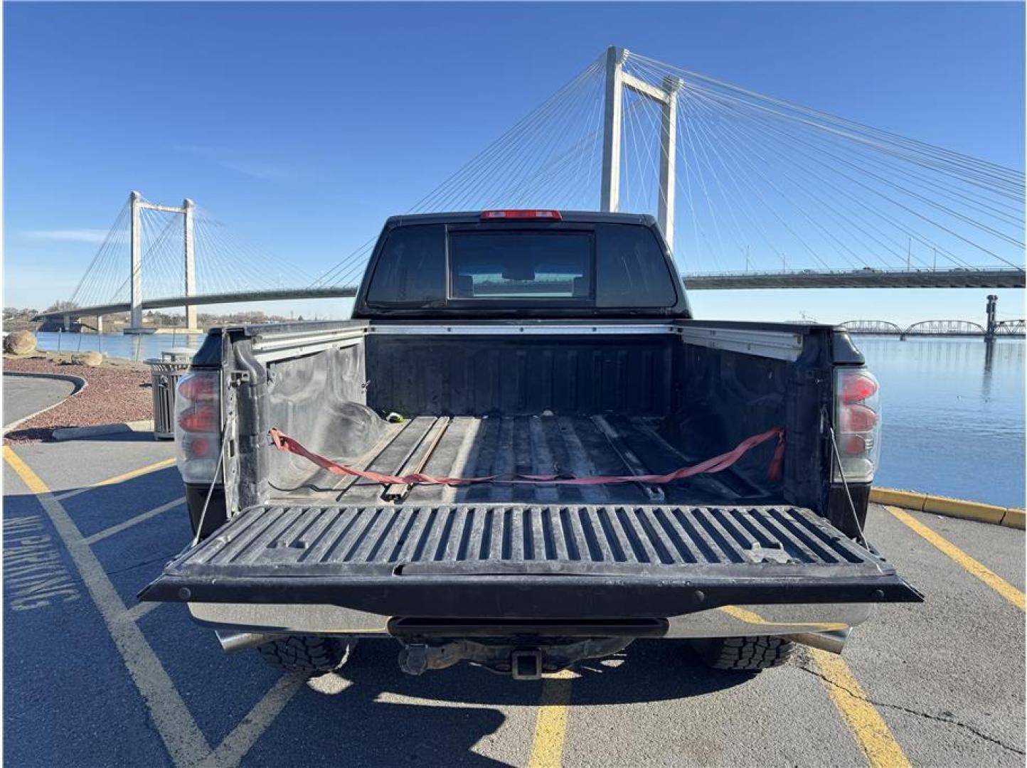 2007 Black /No Color Nissan Titan Crew Cab (1N6AA07B07N) with an V8, 5.6 Liter engine, Automatic transmission, located at 607 W Columbia Drive, Kennewick, WA, 99336, (509) 987-1069, 46.216743, -119.126404 - Photo#11