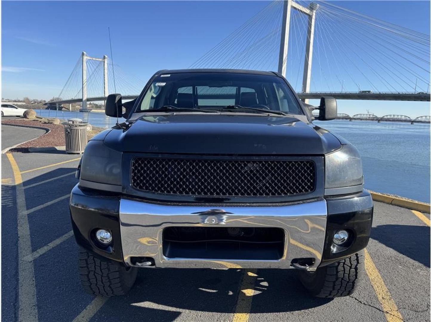 2007 Black /No Color Nissan Titan Crew Cab (1N6AA07B07N) with an V8, 5.6 Liter engine, Automatic transmission, located at 607 W Columbia Drive, Kennewick, WA, 99336, (509) 987-1069, 46.216743, -119.126404 - Photo#14