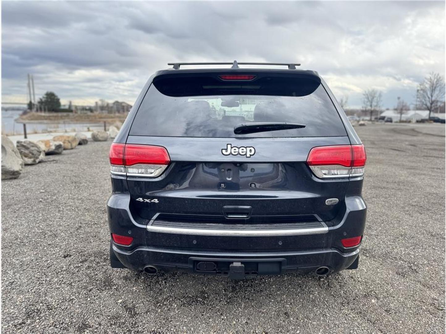 2015 Gray /No Color Jeep Grand Cherokee (1C4RJFCG3FC) with an V6, Flex Fuel, 3.6 Liter engine, Automatic, 8-Spd transmission, located at 607 W Columbia Drive, Kennewick, WA, 99336, (509) 987-1069, 46.216743, -119.126404 - Photo#14