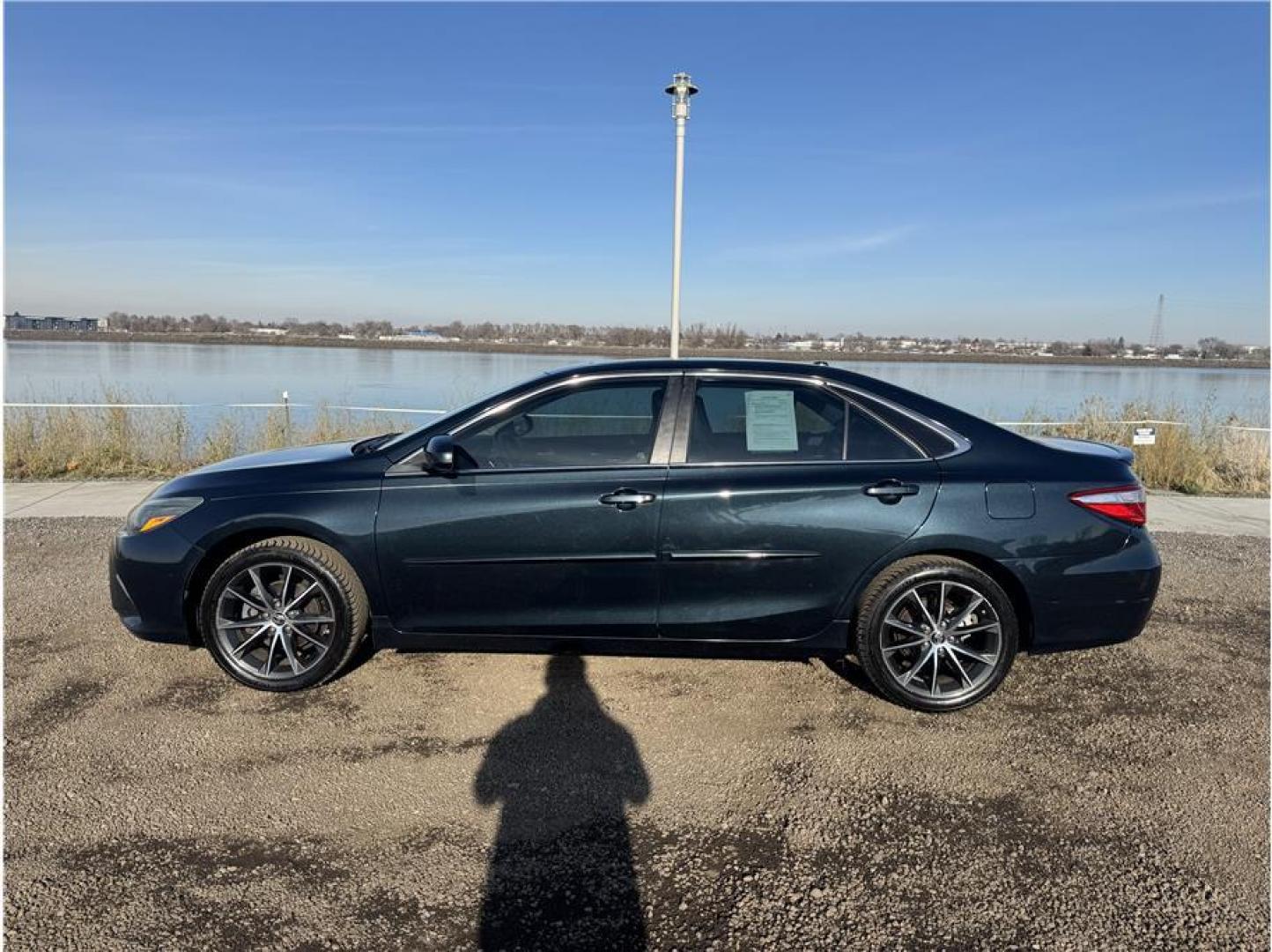 2015 No Color /No Color Toyota Camry (4T1BK1FK1FU) with an V6, 3.5 Liter engine, Automatic, 6-Spd transmission, located at 607 W Columbia Drive, Kennewick, WA, 99336, (509) 987-1069, 46.216743, -119.126404 - Photo#1