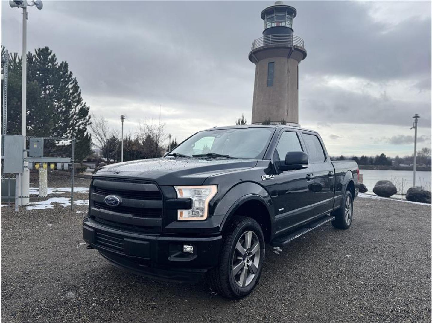 2015 Black /No Color Ford F150 SuperCrew Cab (1FTFW1EG2FF) with an V6, EcoBoost, TT, 3.5L engine, Automatic, 6-Spd transmission, located at 607 W Columbia Drive, Kennewick, WA, 99336, (509) 987-1069, 46.216743, -119.126404 - Photo#0