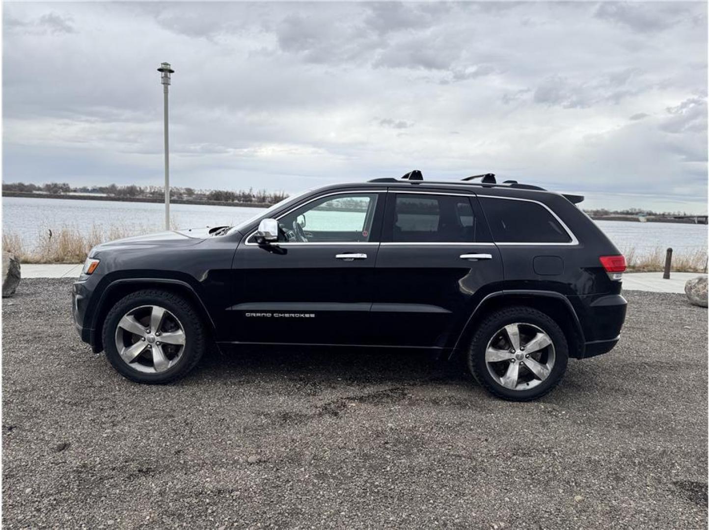 2014 Black /No Color Jeep Grand Cherokee (1C4RJFCM2EC) with an V6, EcoDiesel, 3.0T engine, Automatic, 8-Spd transmission, located at 607 W Columbia Drive, Kennewick, WA, 99336, (509) 987-1069, 46.216743, -119.126404 - Photo#1