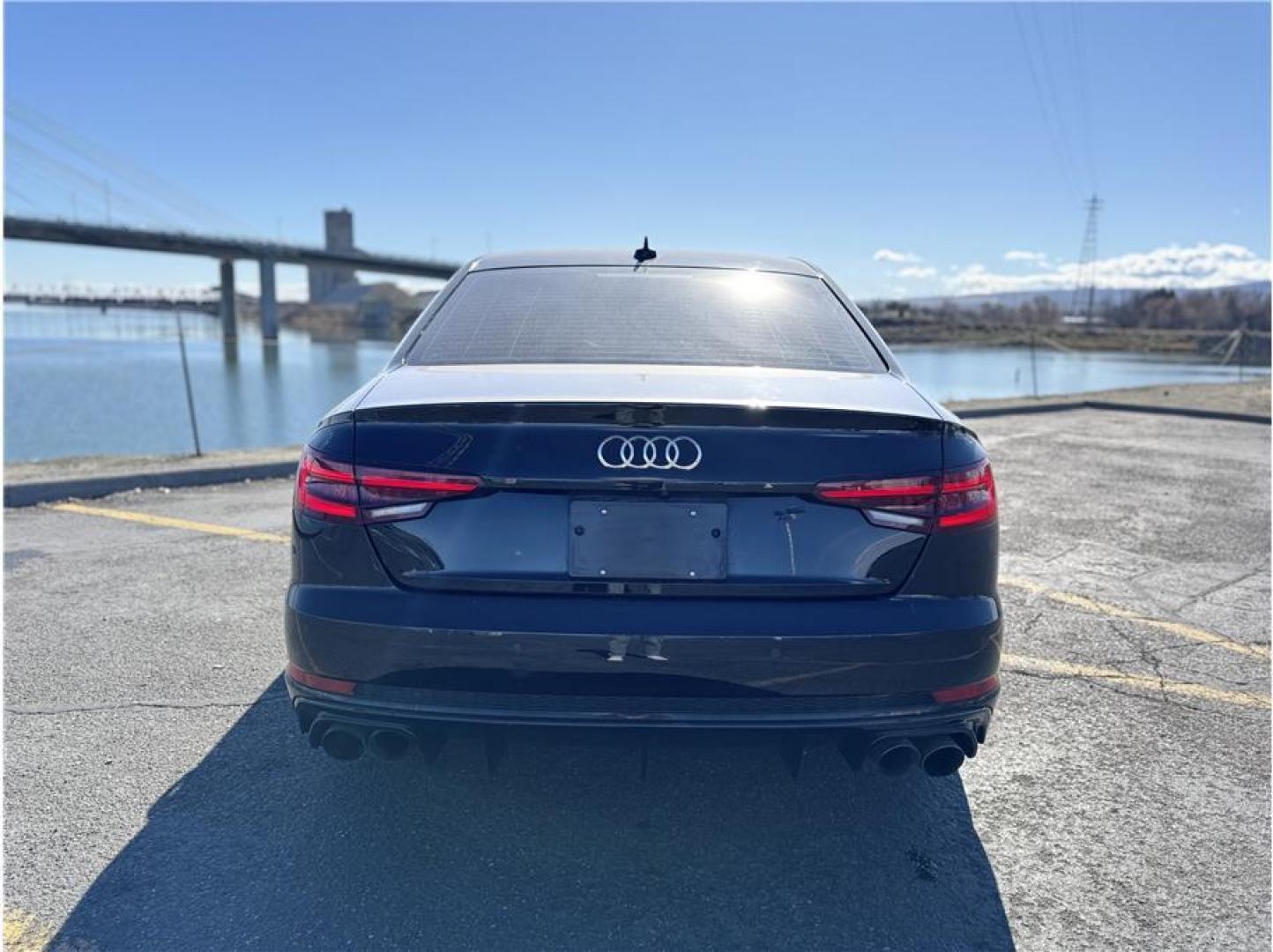 2018 Black /No Color Audi A4 (WAUENAF4XJA) with an 4-Cyl, Turbo, 2.0 Liter engine, Auto, 7-Spd S tronic transmission, located at 607 W Columbia Drive, Kennewick, WA, 99336, (509) 987-1069, 46.216743, -119.126404 - Photo#13