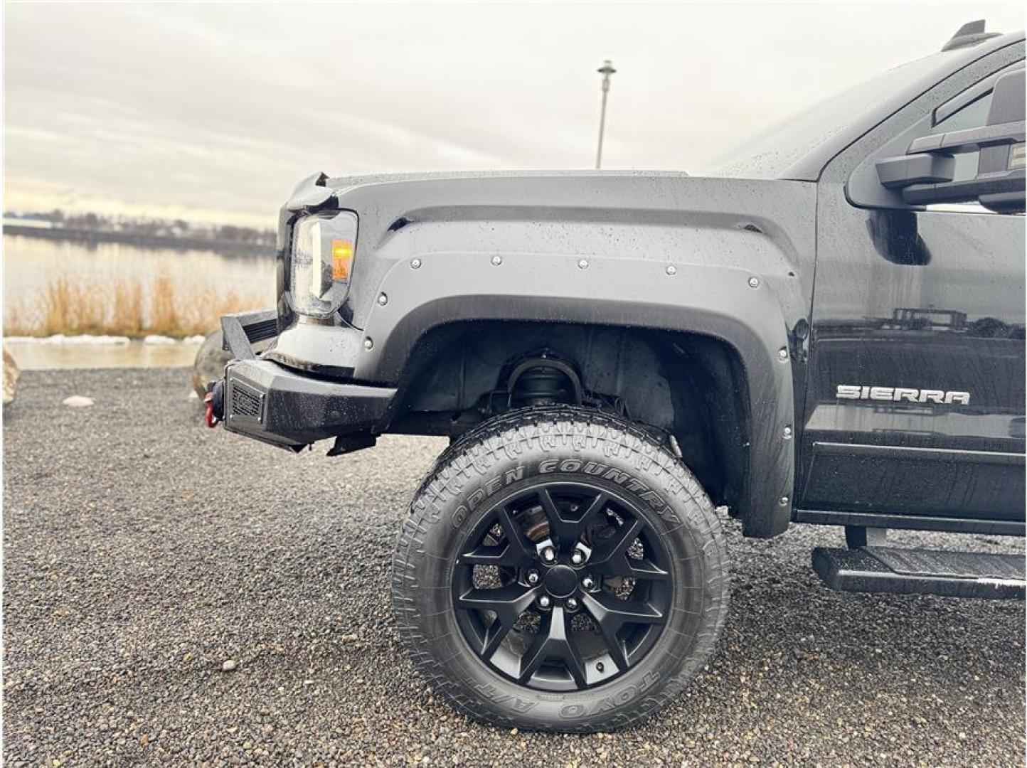 2015 Black /No Color GMC Sierra 1500 Crew Cab (3GTP1VEC9FG) with an V8, EcoTec3, 5.3 Liter engine, Auto, 6-Spd HD Overdrive transmission, located at 607 W Columbia Drive, Kennewick, WA, 99336, (509) 987-1069, 46.216743, -119.126404 - Photo#15