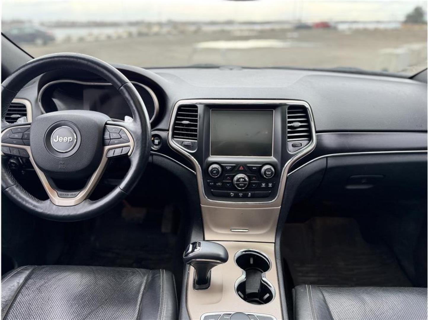 2014 Silver /No Color Jeep Grand Cherokee (1C4RJFBM2EC) with an V6, EcoDiesel, 3.0T engine, Automatic, 8-Spd transmission, located at 607 W Columbia Drive, Kennewick, WA, 99336, (509) 987-1069, 46.216743, -119.126404 - Photo#5