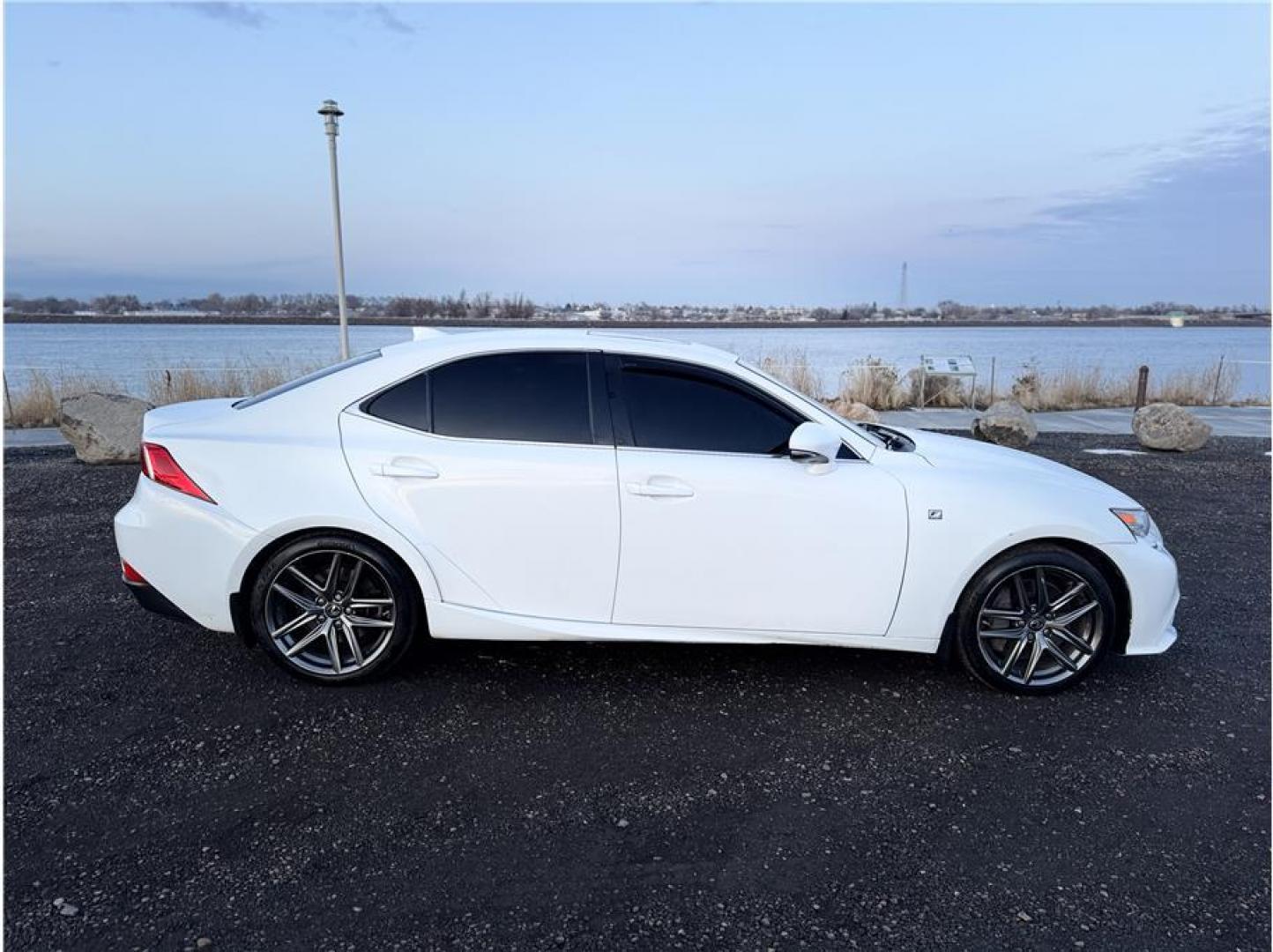 2016 White /No Color Lexus IS (JTHBA1D29G5) with an 4-Cyl, Turbo, 2.0 Liter engine, Auto, 8-Spd w/Multi-Mode transmission, located at 607 W Columbia Drive, Kennewick, WA, 99336, (509) 987-1069, 46.216743, -119.126404 - Photo#12