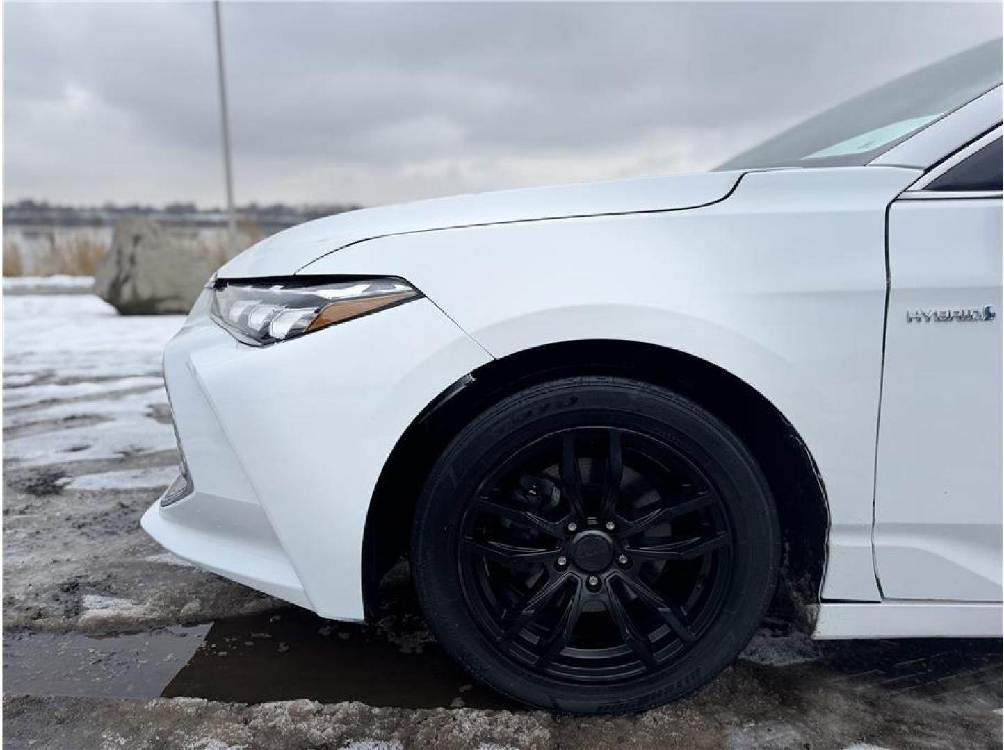 2021 White /No Color Toyota Avalon Hybrid (4T1AA1AB7MU) with an 4-Cyl, Hybrid, 2.5 Liter engine, Automatic, ECVT w/Sequential Mode transmission, located at 607 W Columbia Drive, Kennewick, WA, 99336, (509) 987-1069, 46.216743, -119.126404 - Photo#14