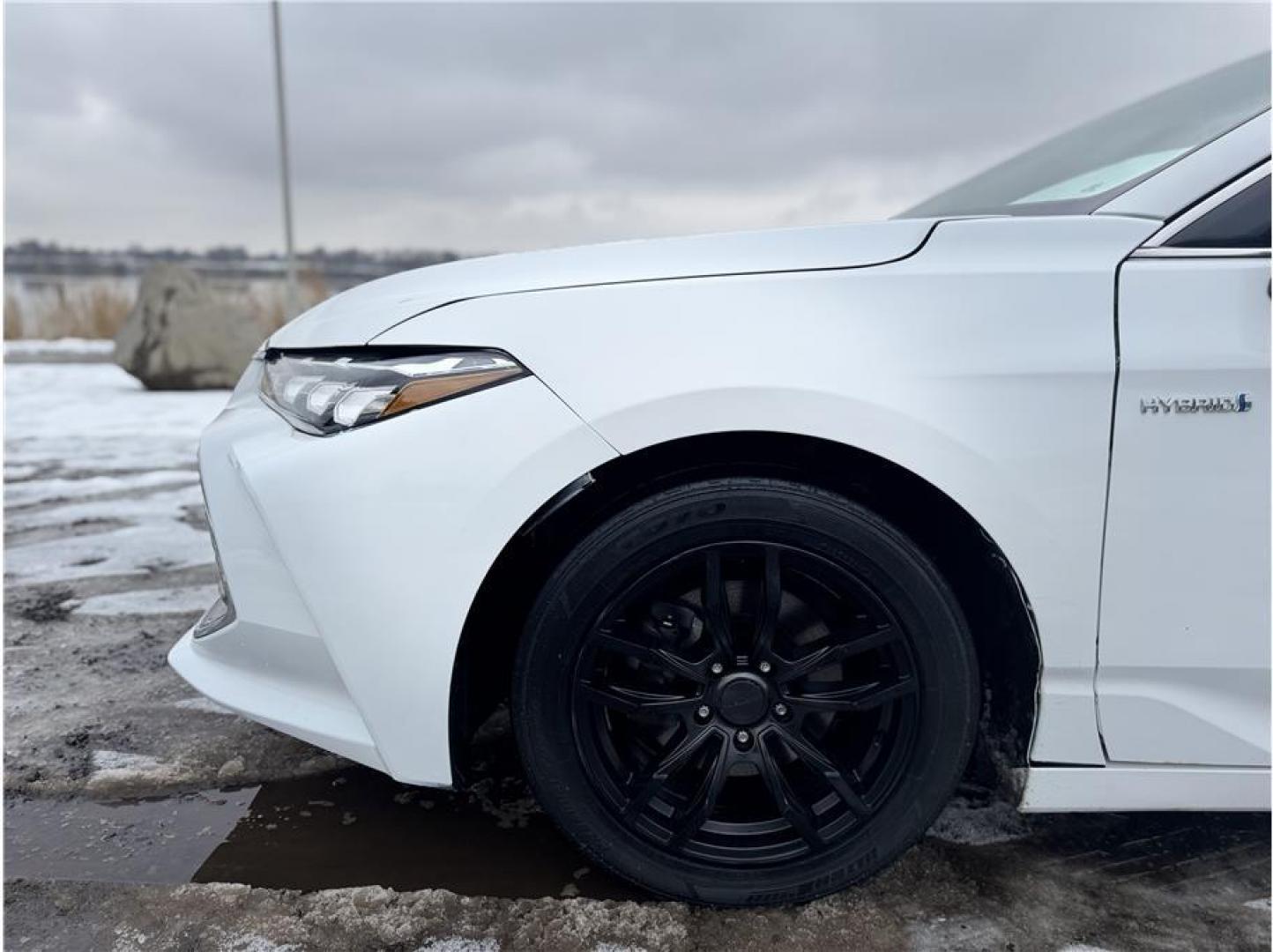 2021 White /No Color Toyota Avalon Hybrid (4T1AA1AB7MU) with an 4-Cyl, Hybrid, 2.5 Liter engine, Automatic, ECVT w/Sequential Mode transmission, located at 607 W Columbia Drive, Kennewick, WA, 99336, (509) 987-1069, 46.216743, -119.126404 - Photo#15