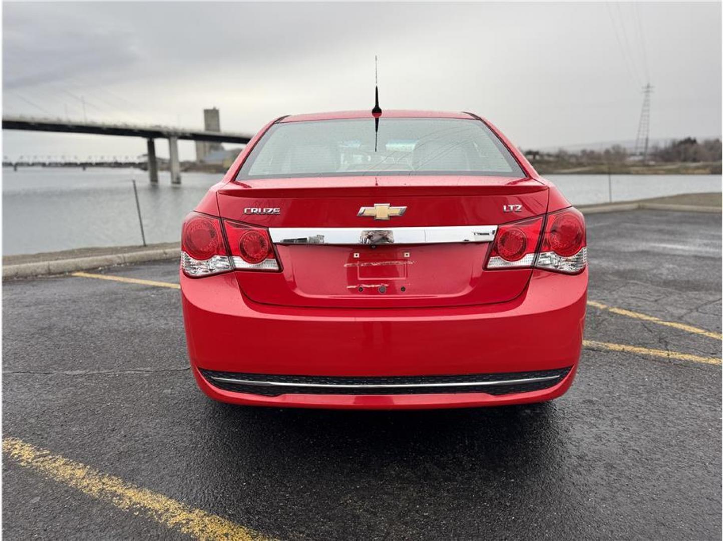 2014 No Color /No Color Chevrolet Cruze (1G1PG5SB9E7) with an 4-Cyl, ECOTEC, 1.4T engine, Automatic, 6-Spd w/Overdrive transmission, located at 607 W Columbia Drive, Kennewick, WA, 99336, (509) 987-1069, 46.216743, -119.126404 - Photo#14