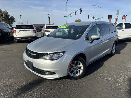 2023 Chrysler Voyager